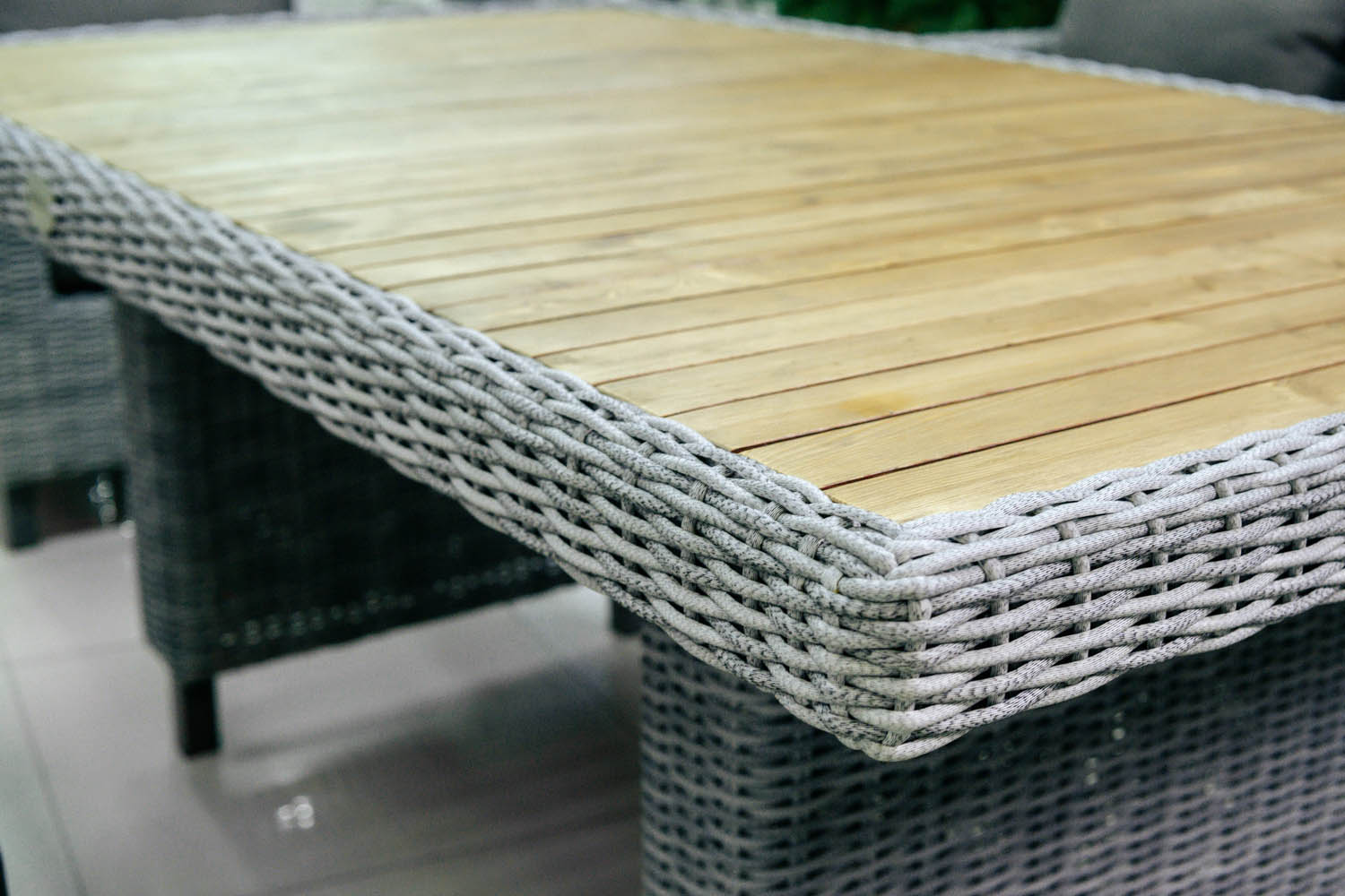 Большой уличный комплект мебели Mokka Bella из искусственного ротанга
