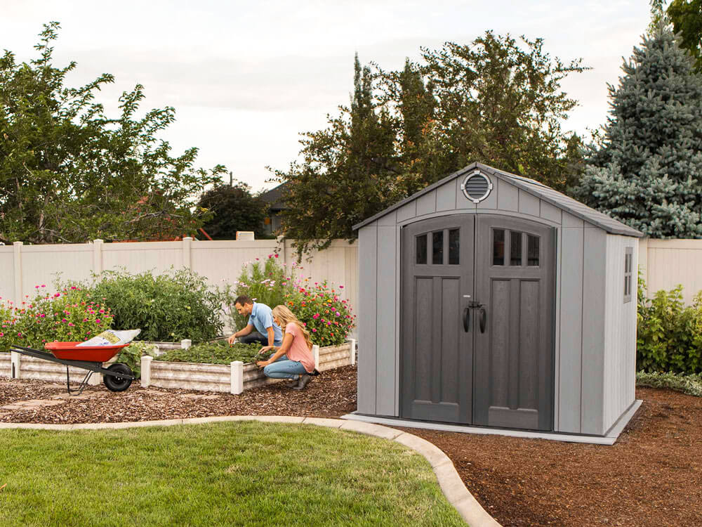 Пластиковый сарай (хозблок) WOODLOOK 8x7,5 60299 габариты 223,6 х 238,7 см с двускатной крышей для дачи или загородного дома