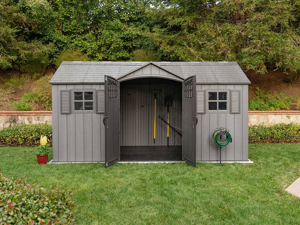 Сарай (хозблок) пластиковый WOODLOOK 15x8 60318 с двускатной крышей для дачи или загородного дома