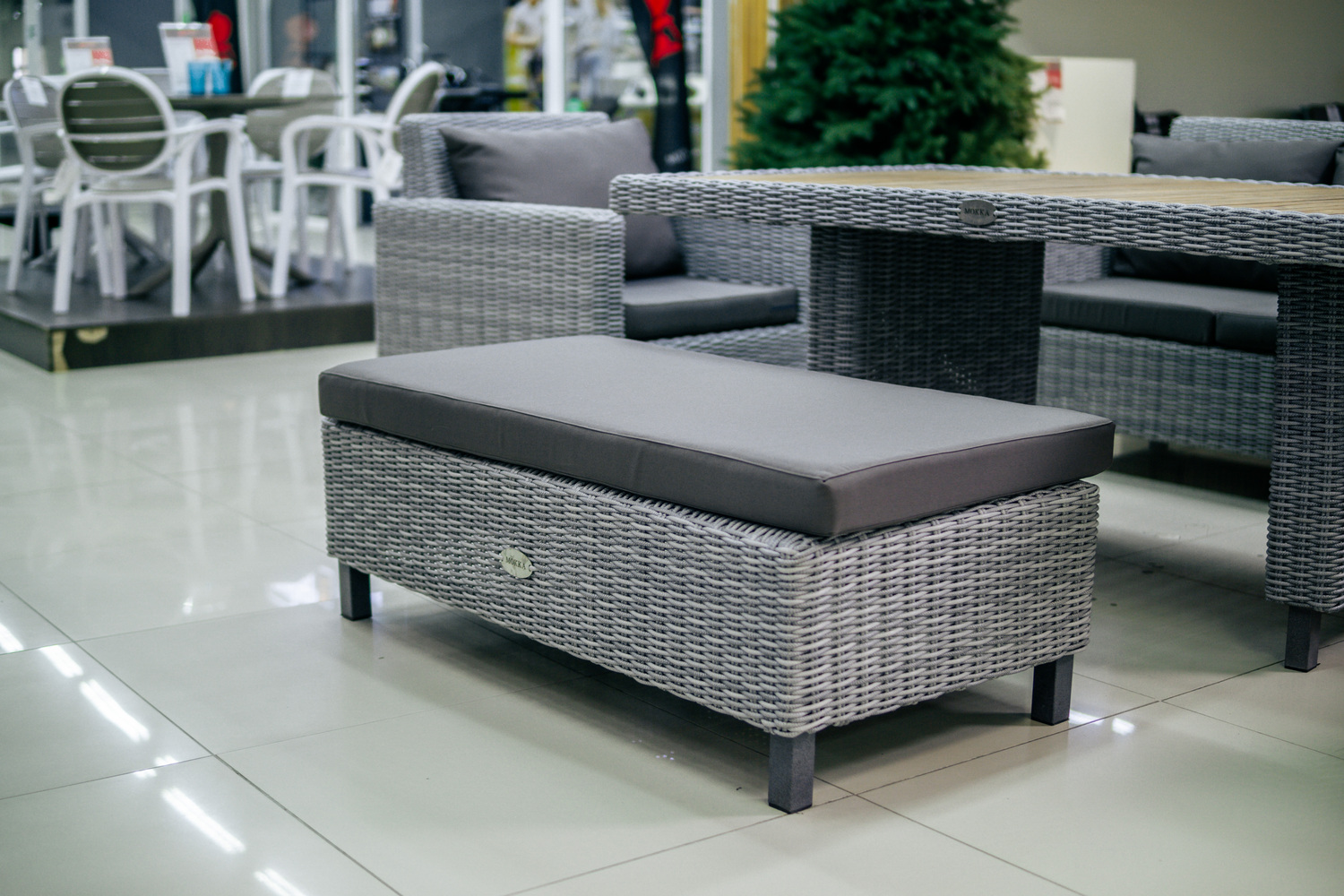 Большой уличный комплект мебели Mokka Bella из искусственного ротанга
